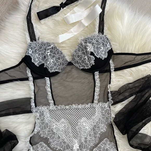 S Complete set Vs Victoria’s Secret sexy little thing french Maid Apron costume - Picture 11 of 17